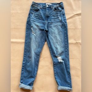 Altar’s State boyfriend jeans; size 28/7